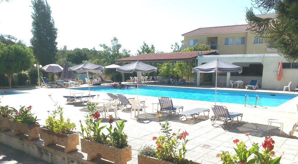 Marion Hotel Polis Bagian luar foto