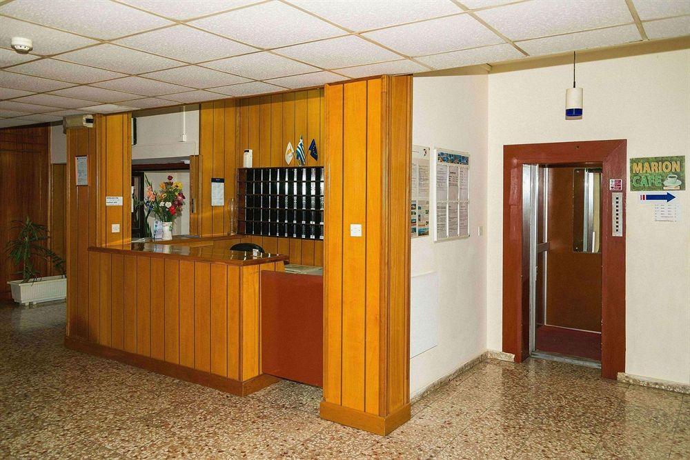 Marion Hotel Polis Bagian luar foto