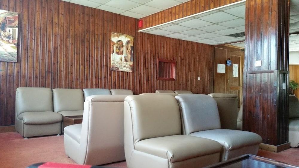 Marion Hotel Polis Bagian luar foto