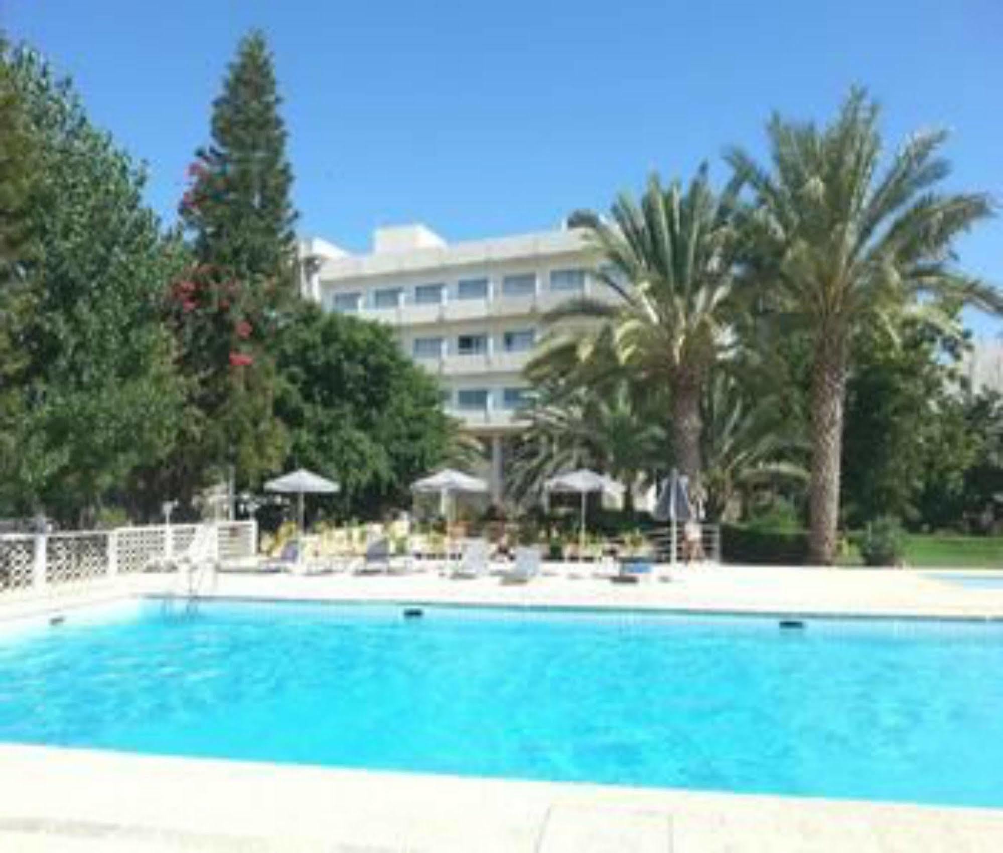 Marion Hotel Polis Bagian luar foto